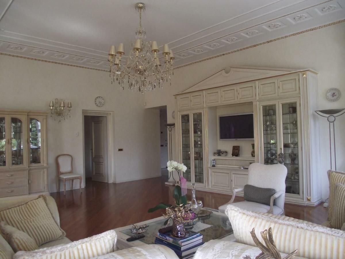 Villa Castiglioni Luxury Apartment 拉利奥 外观 照片