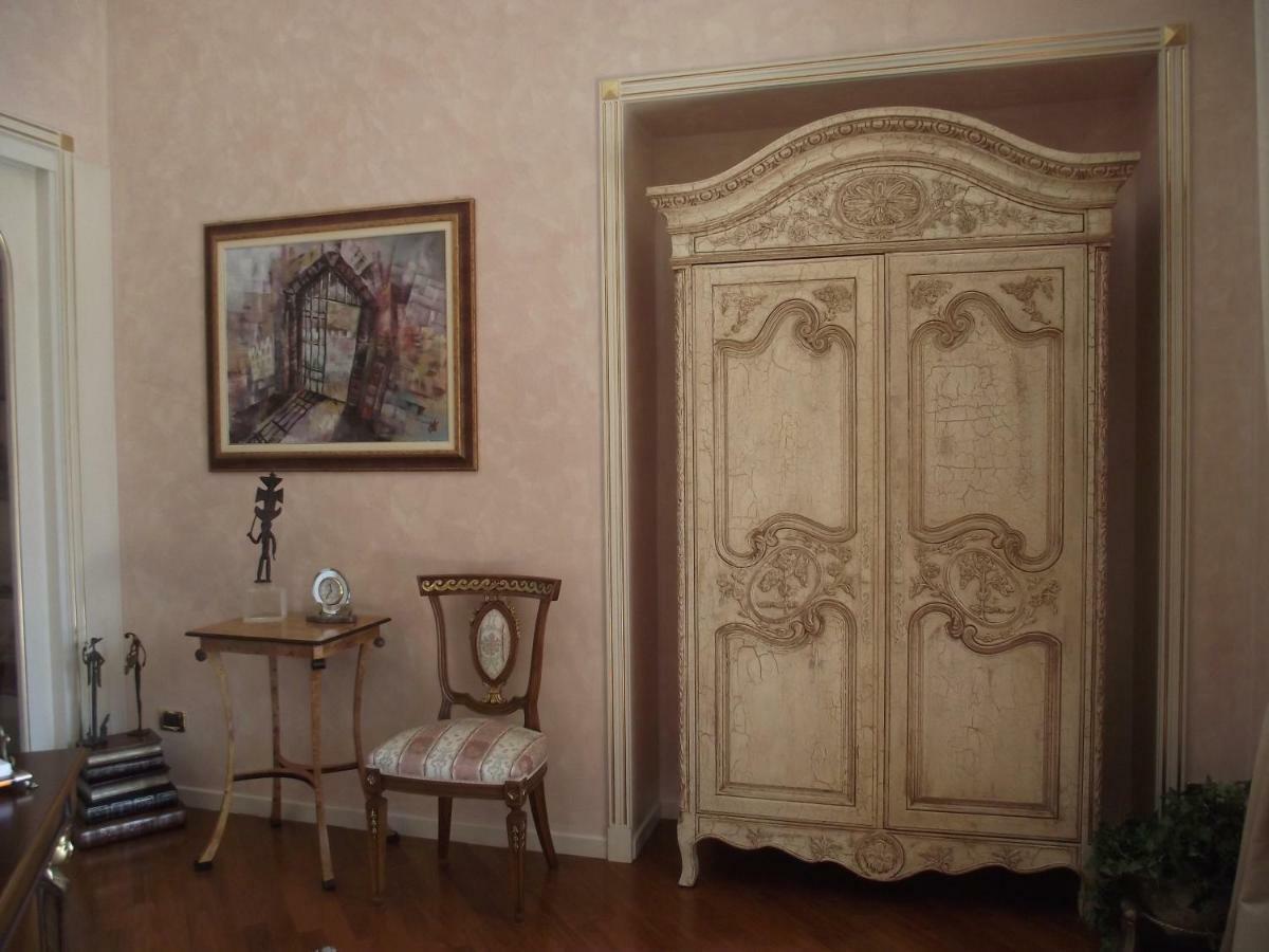 Villa Castiglioni Luxury Apartment 拉利奥 外观 照片