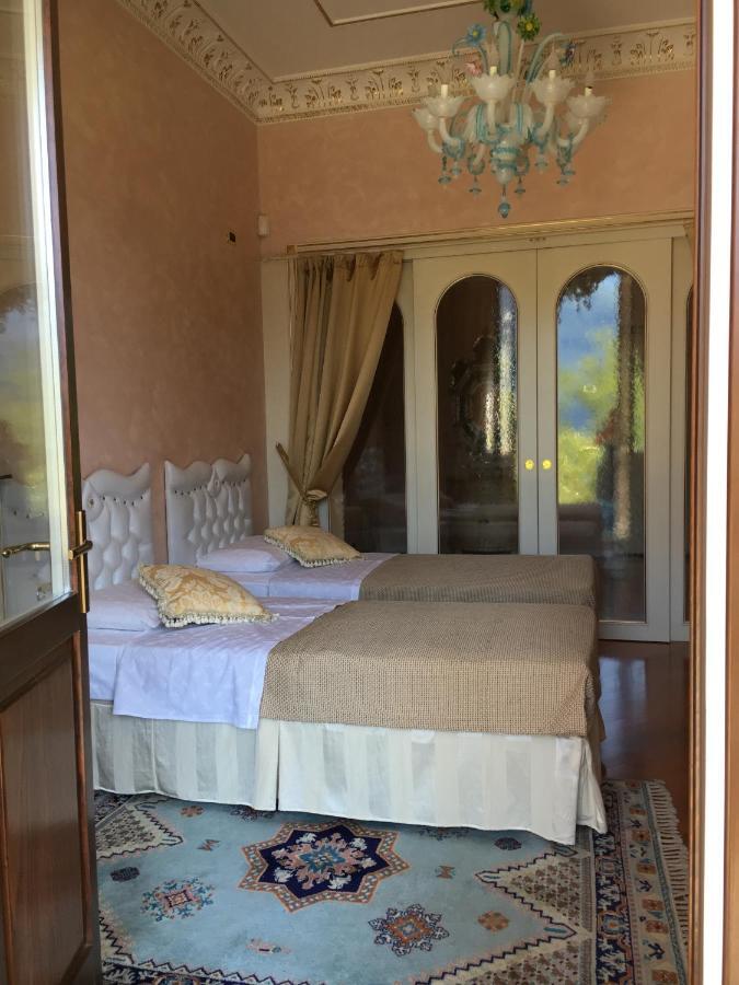 Villa Castiglioni Luxury Apartment 拉利奥 客房 照片